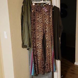 LEOPARD BELLBOTTOMS